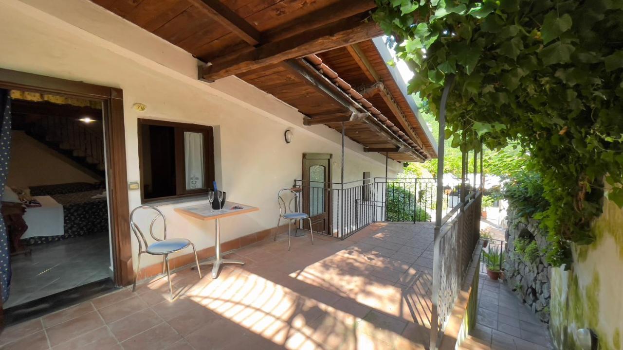 Agriturismo La Casa Del Ghiro Pimonte Buitenkant foto