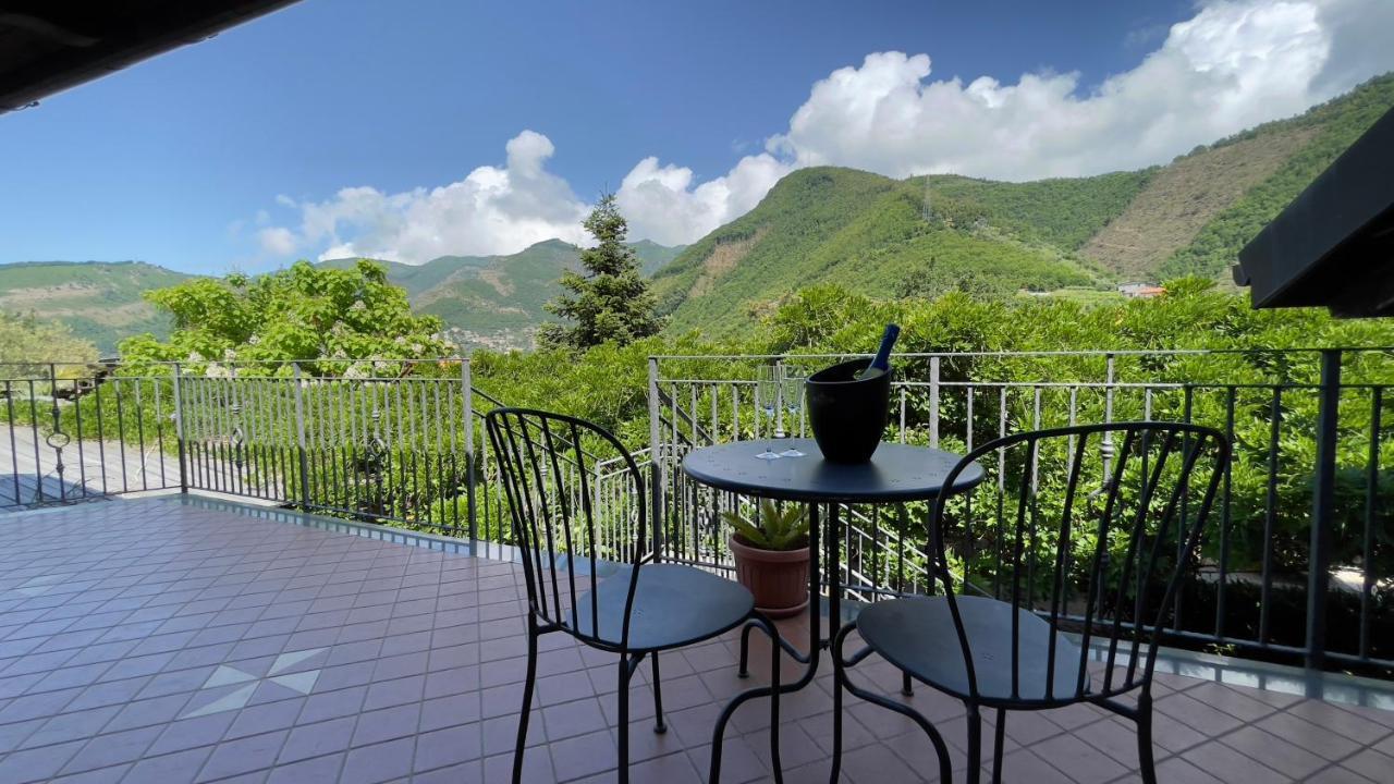 Agriturismo La Casa Del Ghiro Pimonte Buitenkant foto