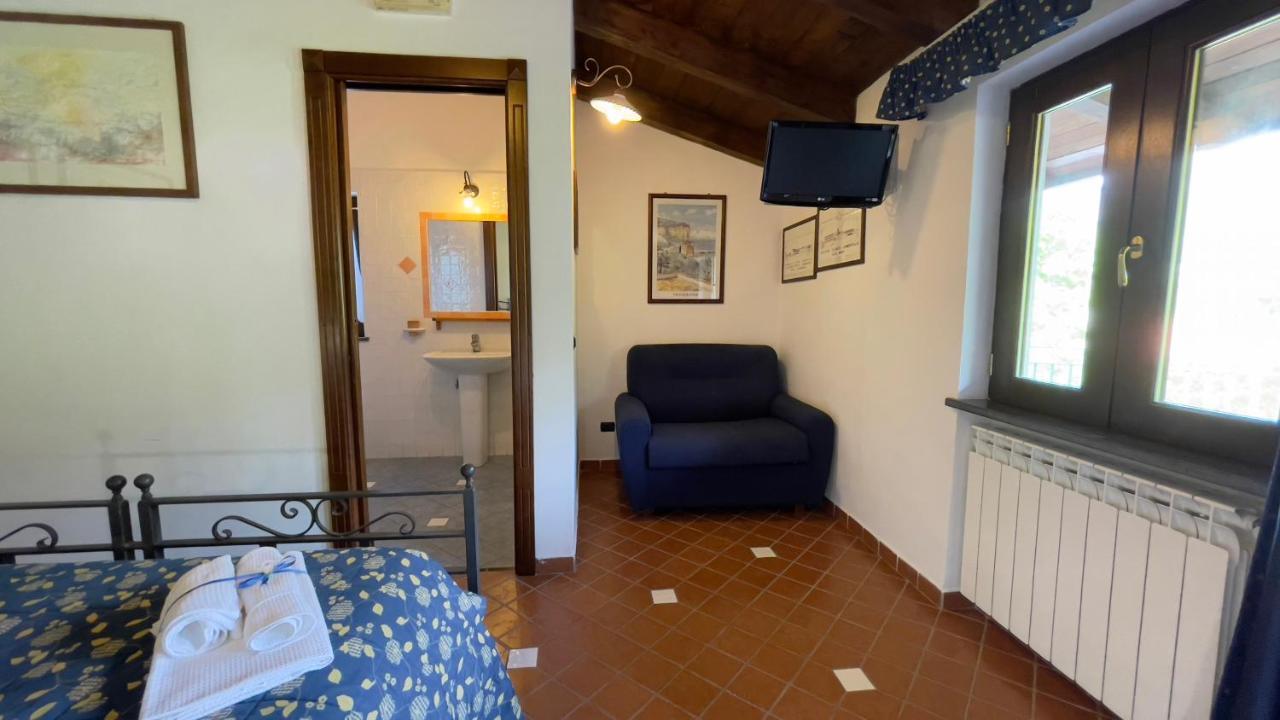 Agriturismo La Casa Del Ghiro Pimonte Buitenkant foto
