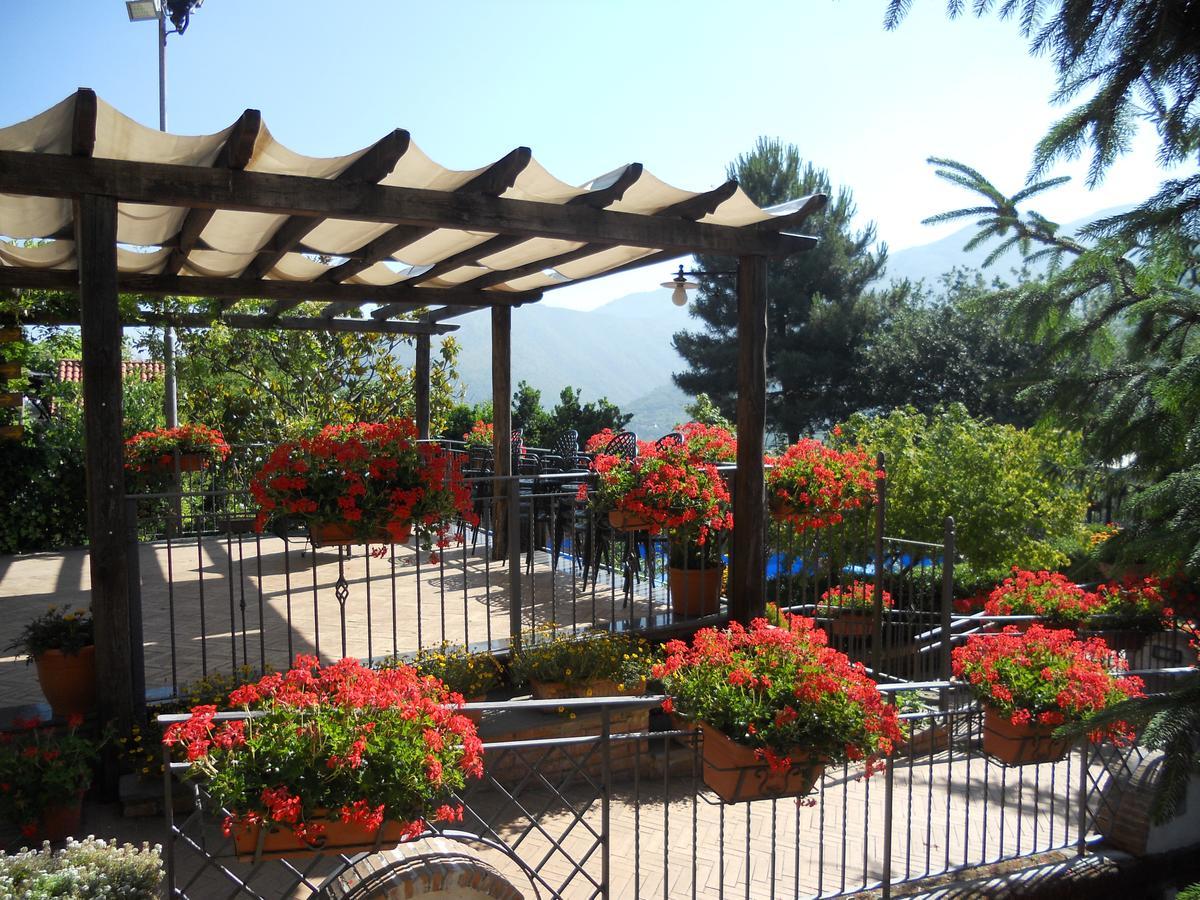Agriturismo La Casa Del Ghiro Pimonte Buitenkant foto